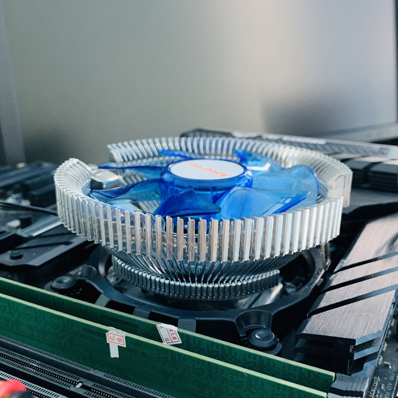 Ventola di raffreddamento LED  - Cpu Heatsink recensione e prezzo